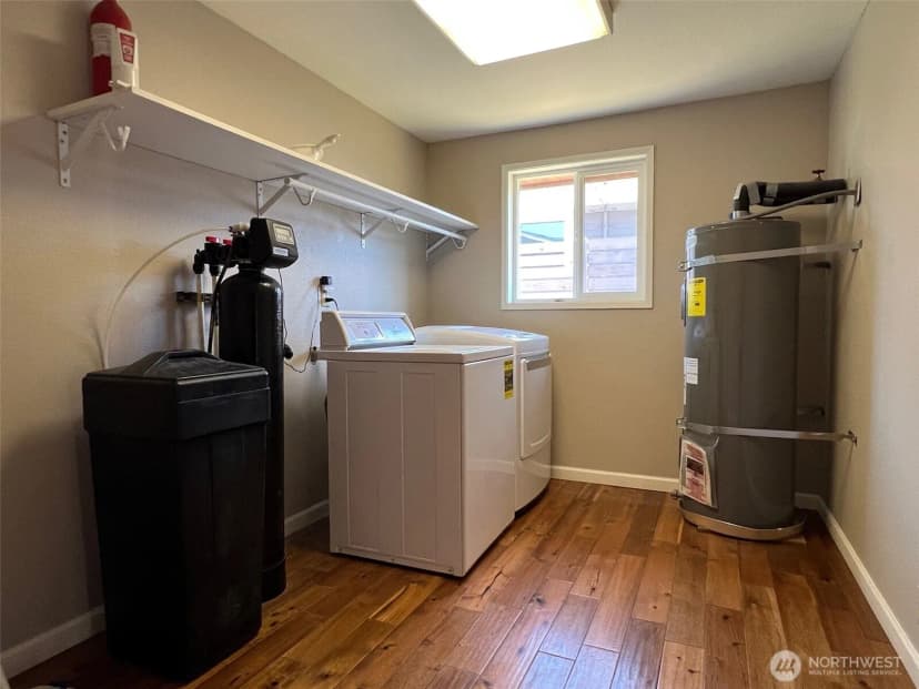 Property photo for 1412 Bonnie View Acres Road, Oak Harbor photo 22