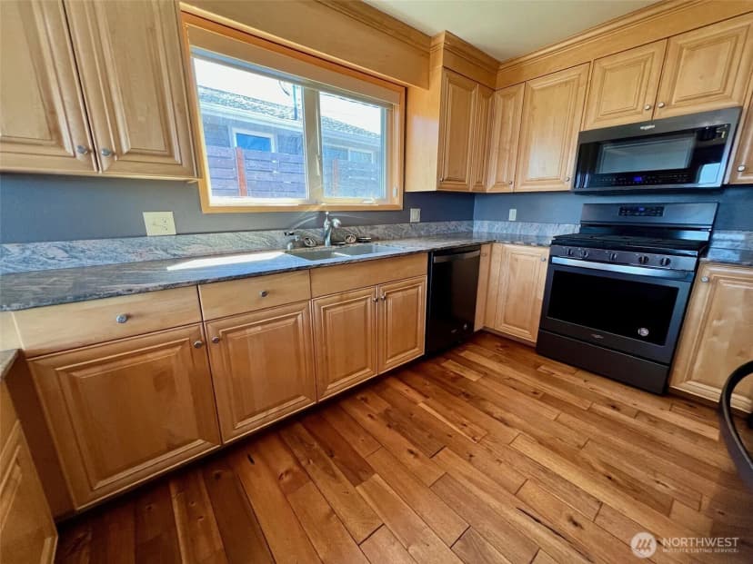 Property photo for 1412 Bonnie View Acres Road, Oak Harbor photo 7