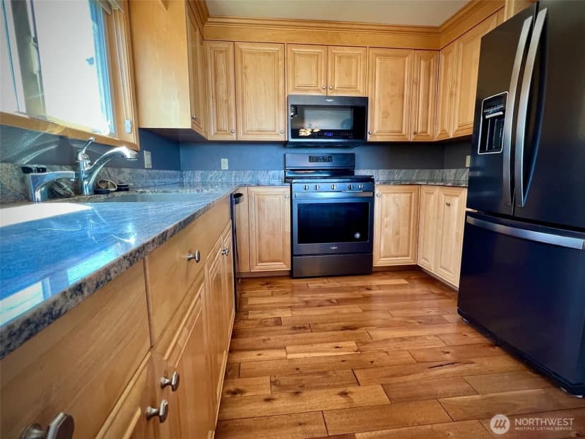 Property photo for 1412 Bonnie View Acres Road, Oak Harbor photo 6
