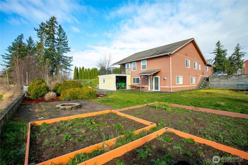 Property photo for 827 Birch Bay Lynden Road, Lynden photo 30