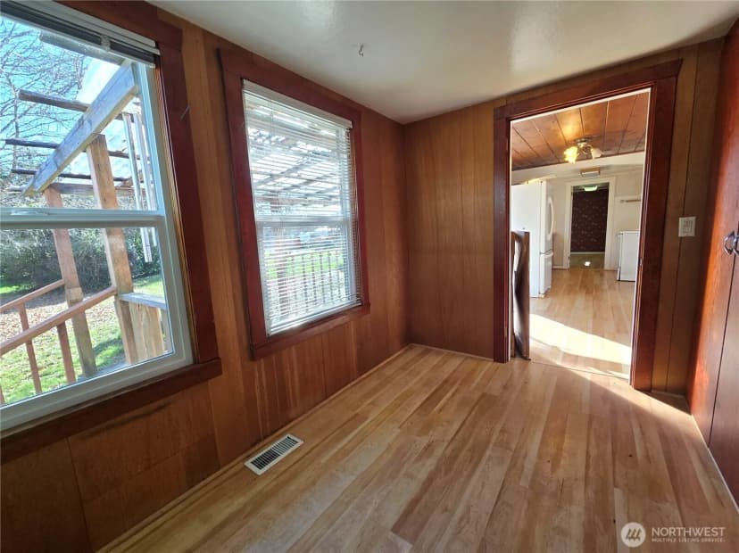 Property photo for 390 W E Street, Forks photo 16