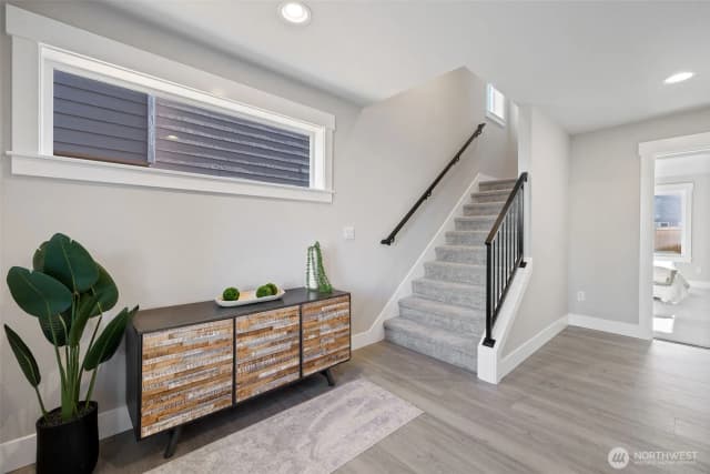 Property photo for 18517 2nd Drive Se, Bothell photo 5
