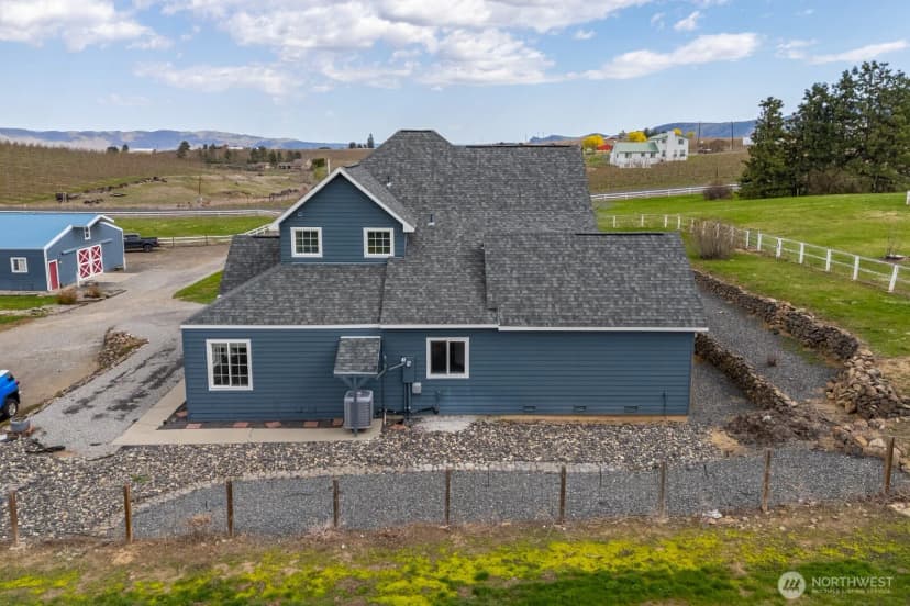 Property photo for 3848 Jagla Road, Wenatchee photo 9