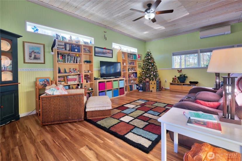 Property photo for 1203 242nd Place, Ocean Park photo 8