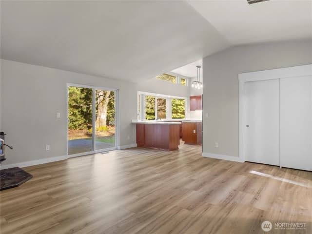 Property photo for 1636 33rd Avenue Ne, Olympia photo 5