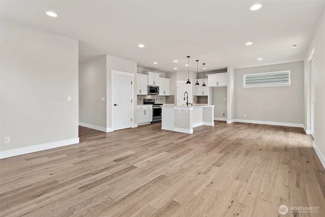 Property photo for 18509 Meridian Avenue Se #cr 22, Bothell photo 4