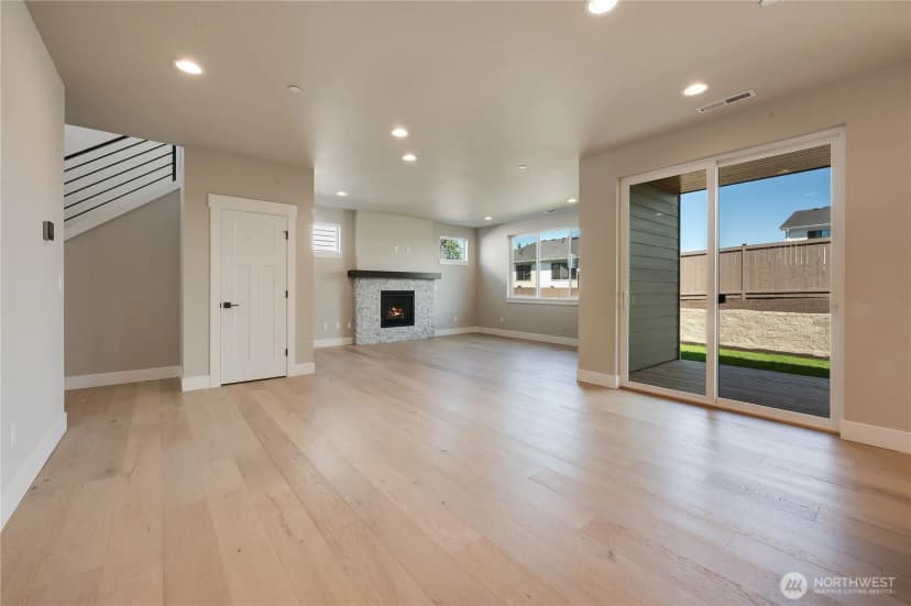 Property photo for 20220 125th Avenue Ne #sm2-05, Bothell photo 8