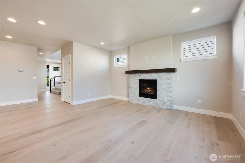 Property photo for 20220 125th Avenue Ne #sm2-05, Bothell photo 9