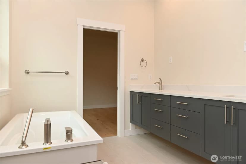 Property photo for 2612 42nd Street, Bellingham photo 16