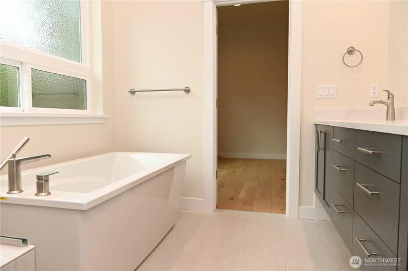 Property photo for 2612 42nd Street, Bellingham photo 17