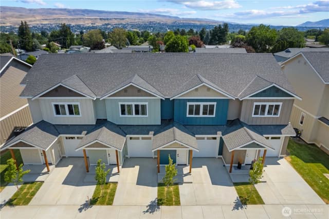 Property photo for 1030 Finch Lane #a2, Wenatchee
