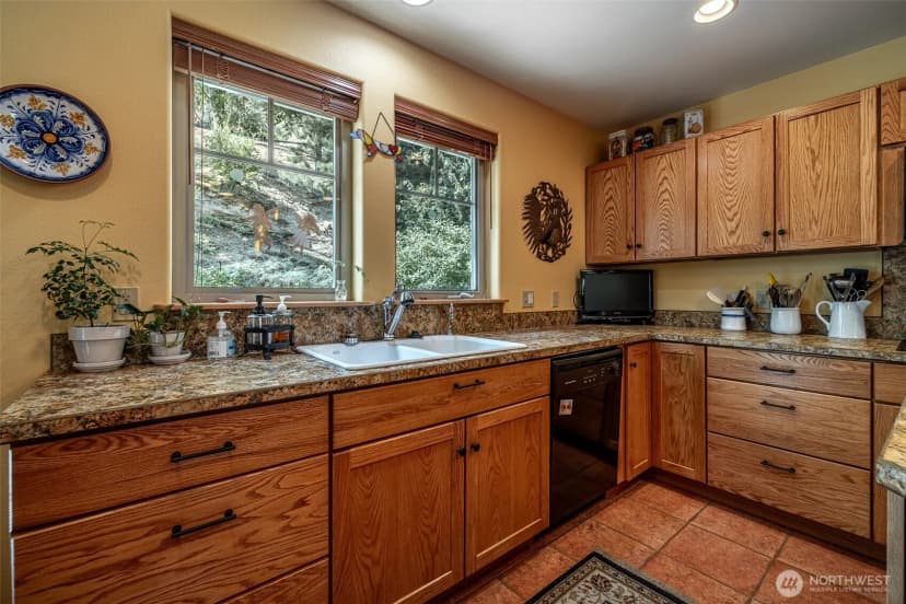 Property photo for 1943 Jolen Drive, Wenatchee photo 16