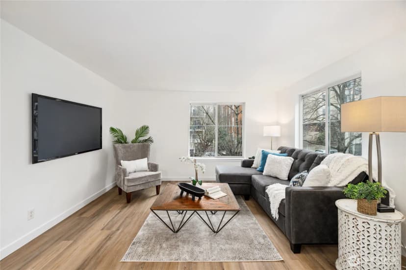 Property photo for 300 10th Avenue #a202, Seattle photo 8