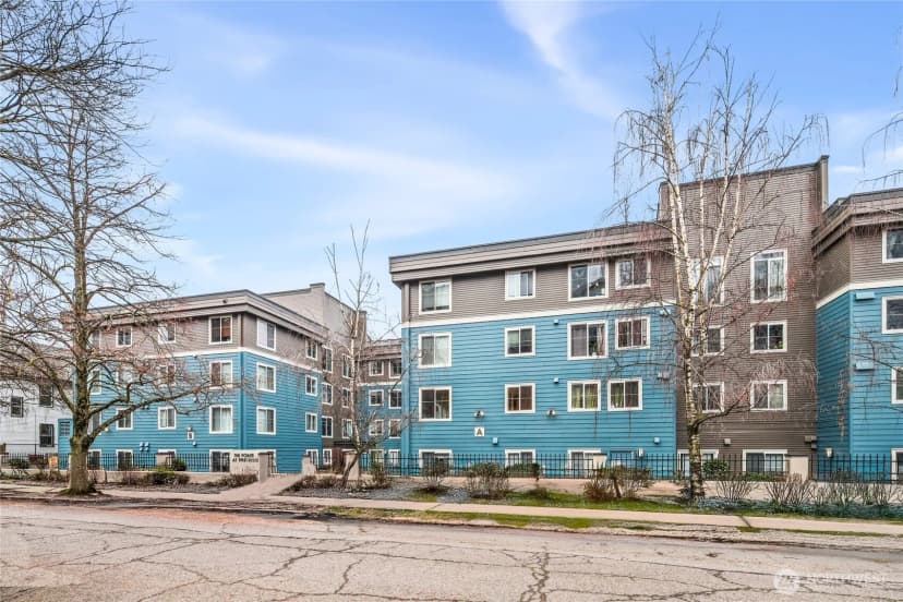 Property photo for 300 10th Avenue #a202, Seattle photo 15