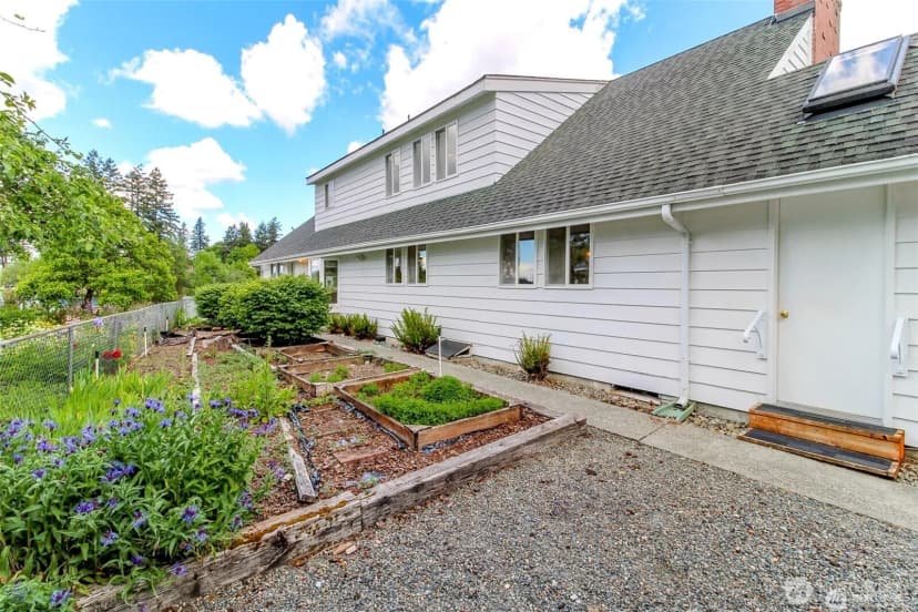Property photo for 701 173rd Street S, Spanaway photo 36