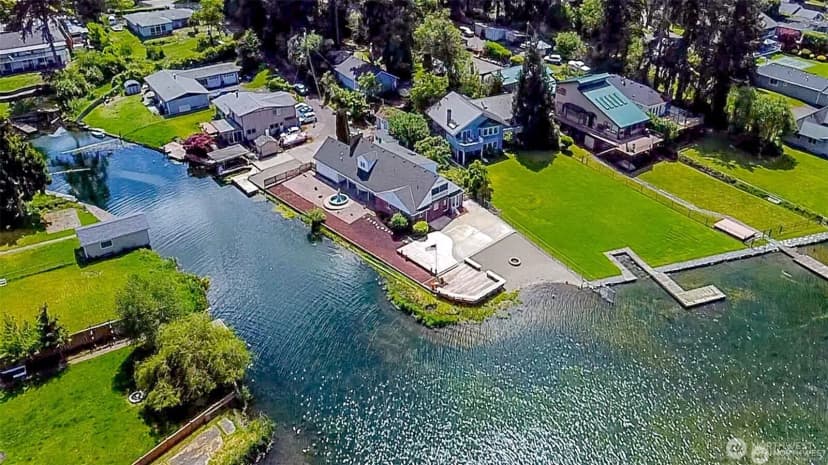 Property photo for 701 173rd Street S, Spanaway photo 40