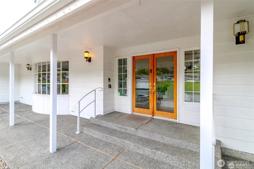Property photo for 701 173rd Street S, Spanaway photo 4