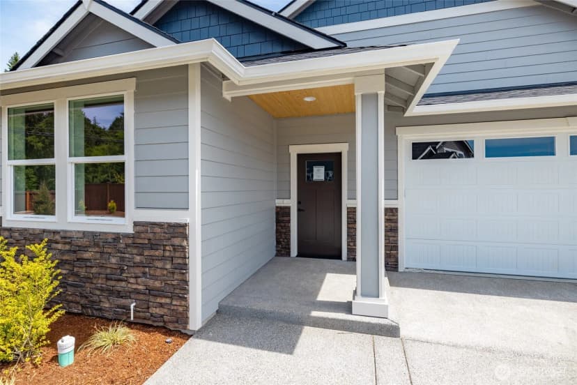 Property photo for 804 Parkland Loop, Sedro Woolley photo 3