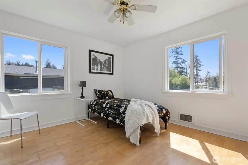 Property photo for 544 Ne Easy Street, Oak Harbor photo 12