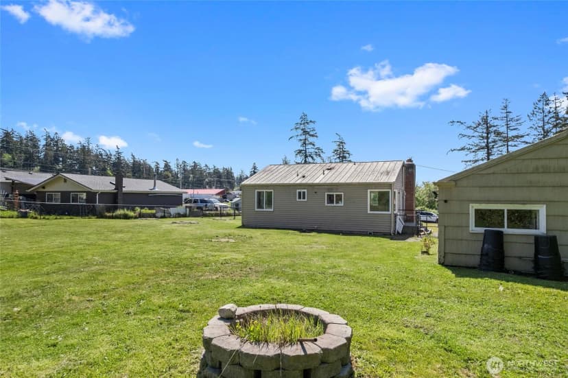 Property photo for 544 Ne Easy Street, Oak Harbor photo 20