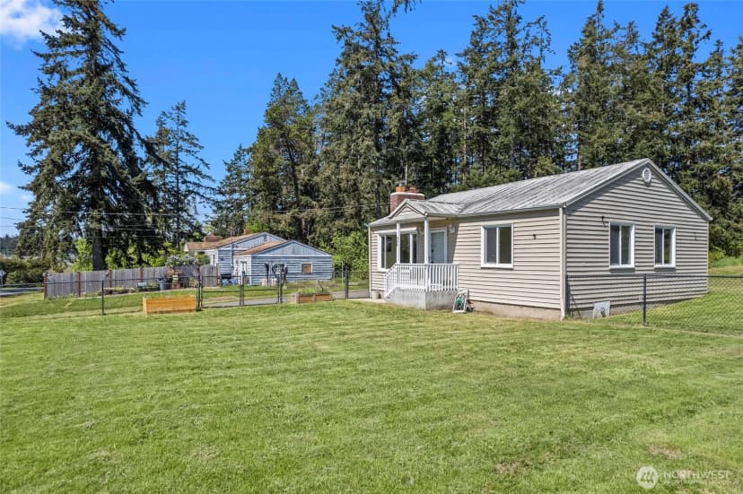 Property photo for 544 Ne Easy Street, Oak Harbor