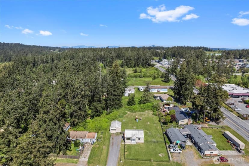 Property photo for 544 Ne Easy Street, Oak Harbor photo 3