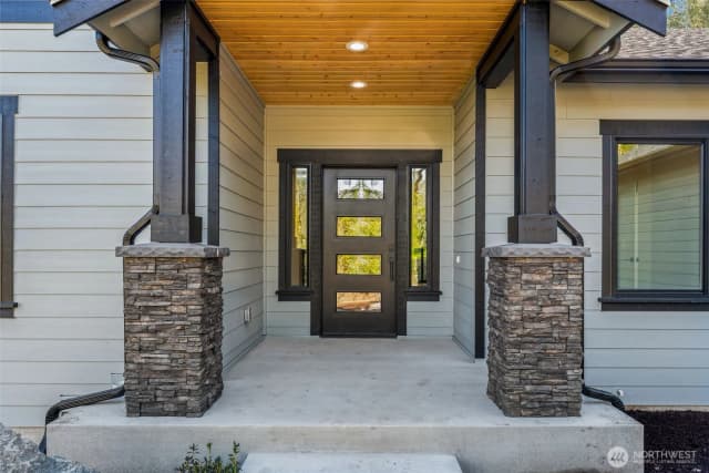 Property photo for 9300 Rustic Rock Lane Se, Port Orchard photo 2