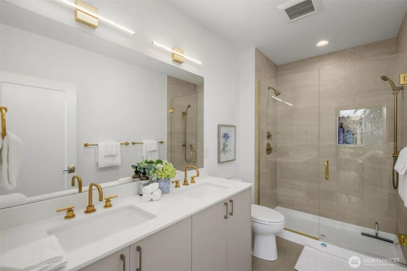 Property photo for 18513 104th Avenue Ne #1a, Bothell photo 18
