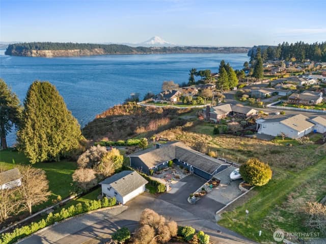 Property photo for 7065 Grandview Place, Gig Harbor photo 2