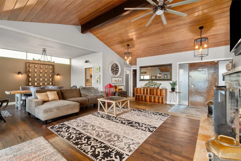 Property photo for 7065 Grandview Place, Gig Harbor photo 8
