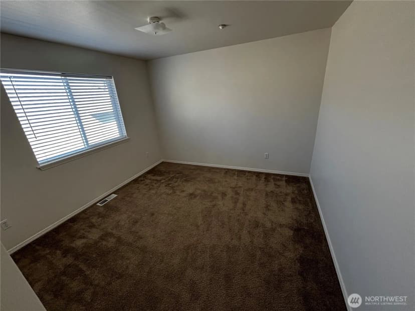 Property photo for 2168 Mcdonald Avenue, Dupont photo 24