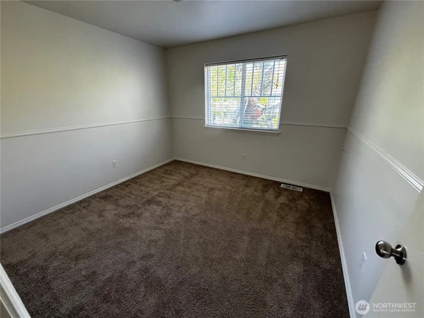 Property photo for 2168 Mcdonald Avenue, Dupont photo 25