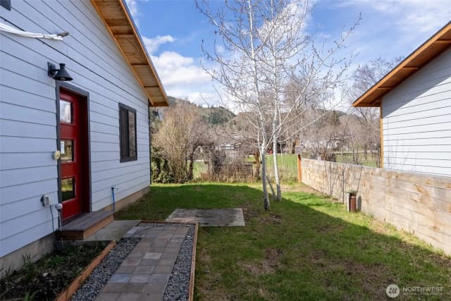 Property photo for 1308 Riverside Avenue, Twisp photo 2