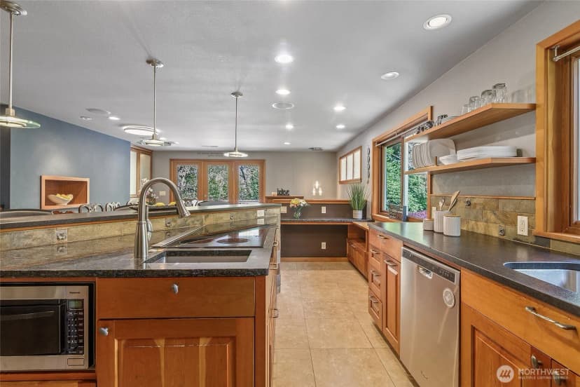 Property photo for 18009 Bellflower Road, Bothell photo 7