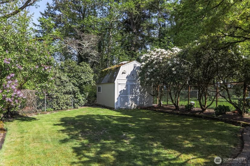 Property photo for 18009 Bellflower Road, Bothell photo 36