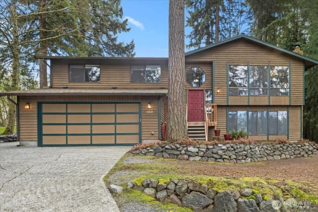 Property photo for 18421 Larch Way, Lynnwood