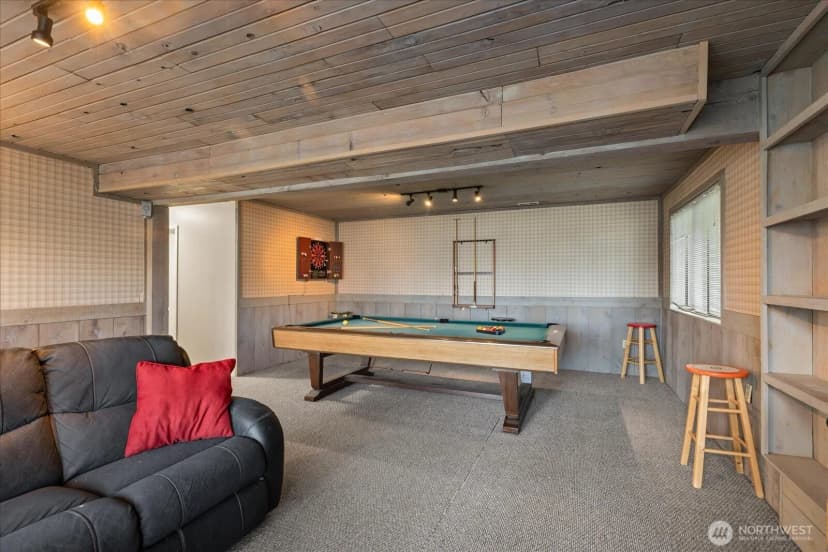 Property photo for 18421 Larch Way, Lynnwood photo 23