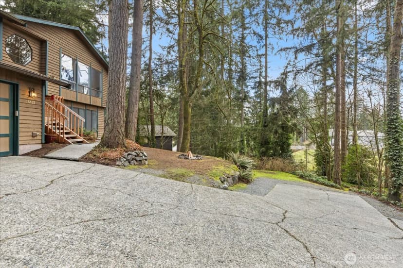 Property photo for 18421 Larch Way, Lynnwood photo 34