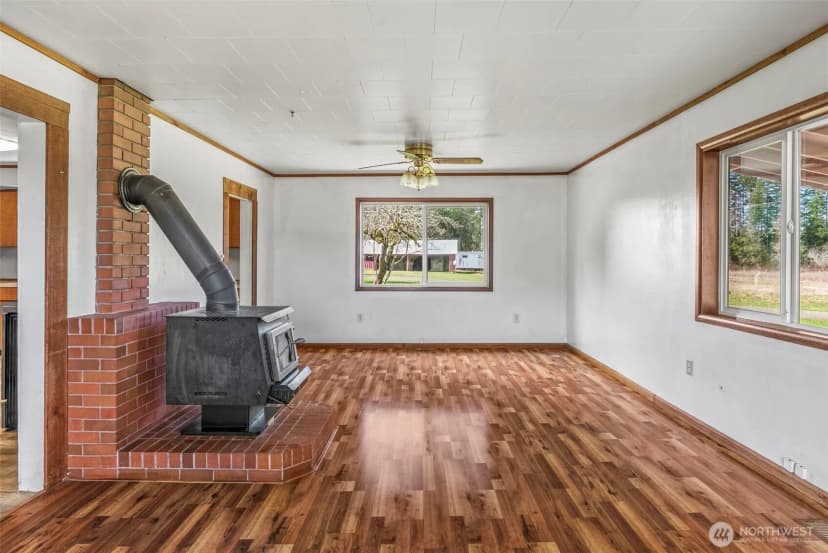 Property photo for 840 Evans Road, Toledo photo 5
