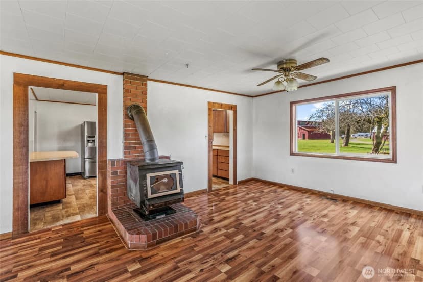 Property photo for 840 Evans Road, Toledo photo 6