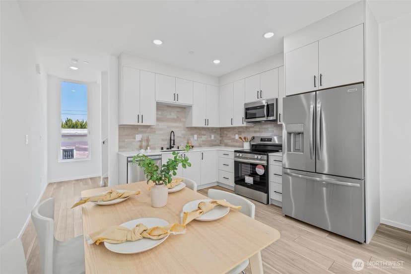 Property photo for 8324 16th Avenue Nw #b, Seattle photo 5