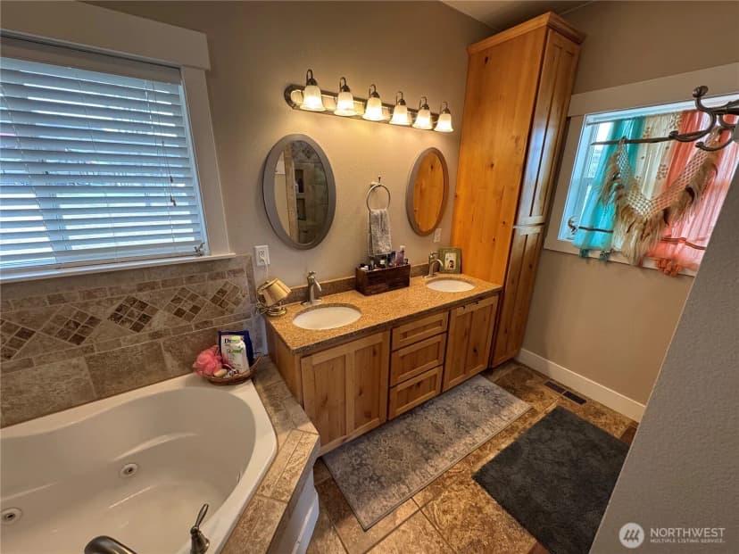 Property photo for 93 Pilot Wheel Rd, Tonasket photo 14