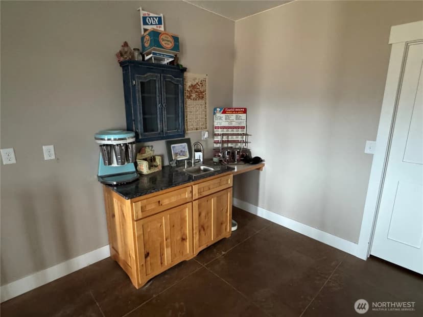 Property photo for 93 Pilot Wheel Rd, Tonasket photo 24