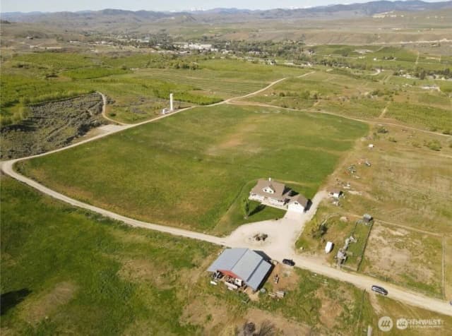 Property photo for 93 Pilot Wheel Rd, Tonasket photo 3