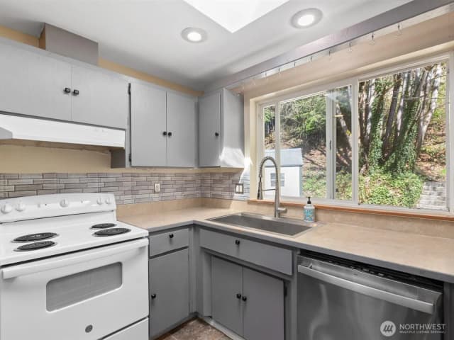 Property photo for 18027 121st Street Ne, Arlington photo 4
