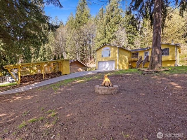 Property photo for 18027 121st Street Ne, Arlington