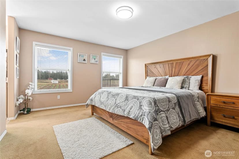 Property photo for 827 Birch Bay Lynden Road, Lynden photo 12