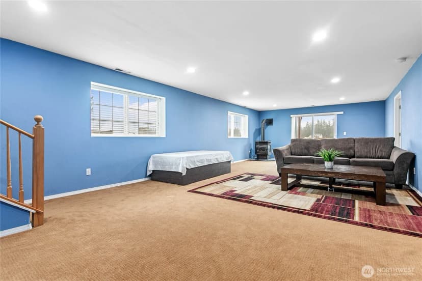 Property photo for 827 Birch Bay Lynden Road, Lynden photo 21