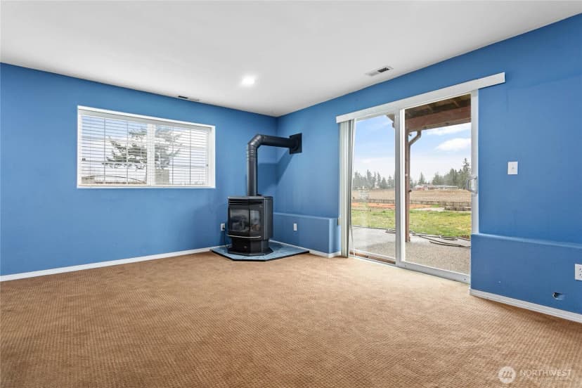 Property photo for 827 Birch Bay Lynden Road, Lynden photo 23