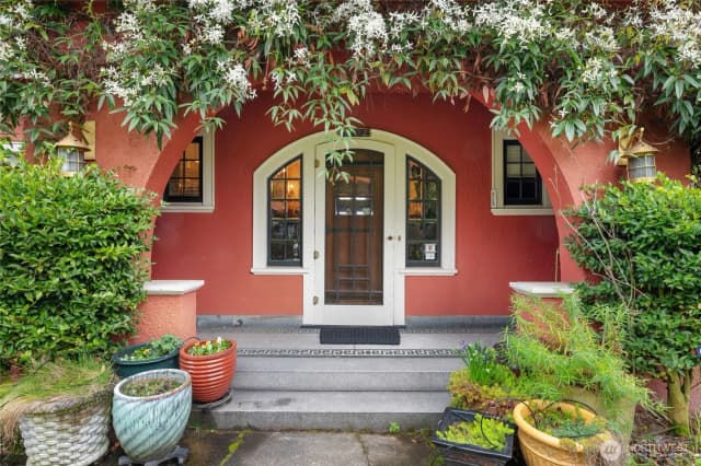 Property photo for 3732 E High Lane, Seattle photo 2